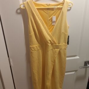 New York & Company Yellow Sleeveless V-Neck Sheath Dress